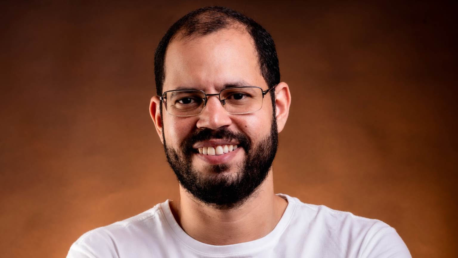 Israel Pinheiro promeut la réflexion sur les sentiments de Noël et la résilience brésilienne à travers un nouveau livre Israel Pinheiro (Márcio Amorim)