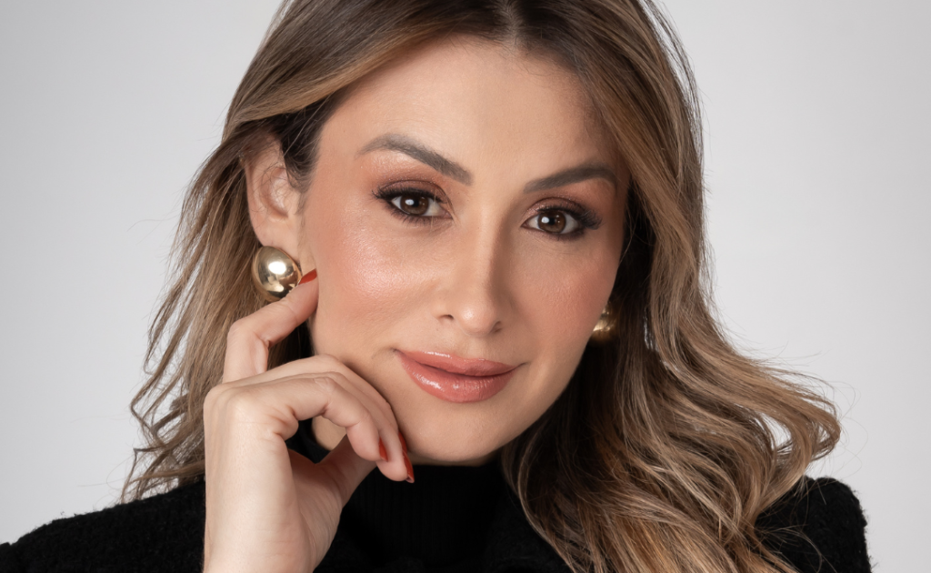 Bianca Franco lance Aprovado et inspire les femmes à surmonter les traumatismes par la foi Bianca Franco (Editora Viola)