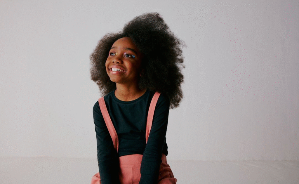 Enfant actrice de « Eta Mundo Melhor », Dandara Arcebispo jouera dans un film produit par Bruno Gagliasso Dandara Arcebispo