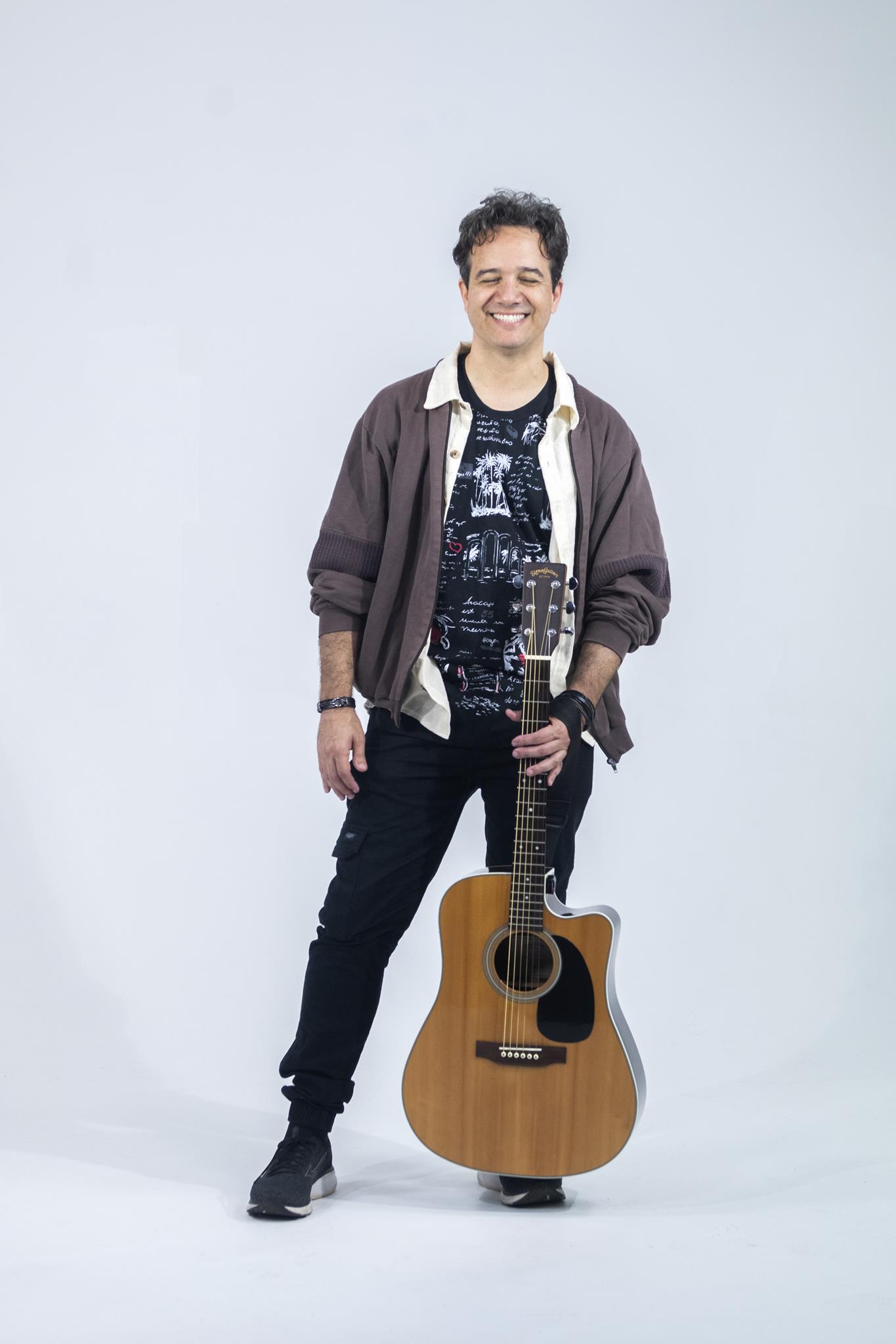 Alex Jandovi (Alexandre Chang)