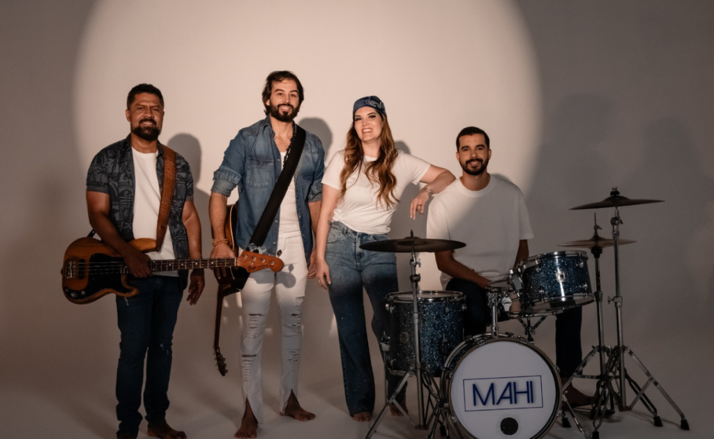 MAHI célèbre cinq ans de carrière avec un album et un clip vidéo pour « Me Levar »