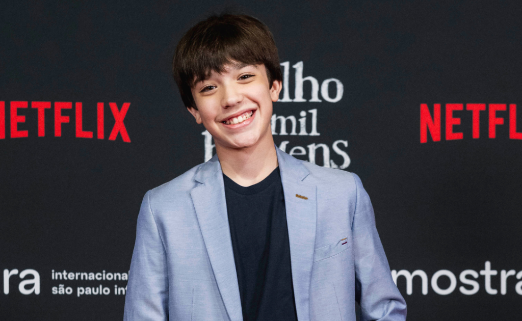 À 13 ans, Miguel Martines fait ses débuts au cinéma en tant que protagoniste aux côtés de Rodrigo Santoro dans une adaptation de Valter Hugo Mãe Miguel Martines (Derek Mangabeira)