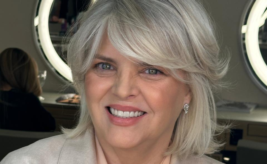 Dans son livre Origami with Wings, Debbie Villela transforme la mémoire, la perte et la renaissance en poésie